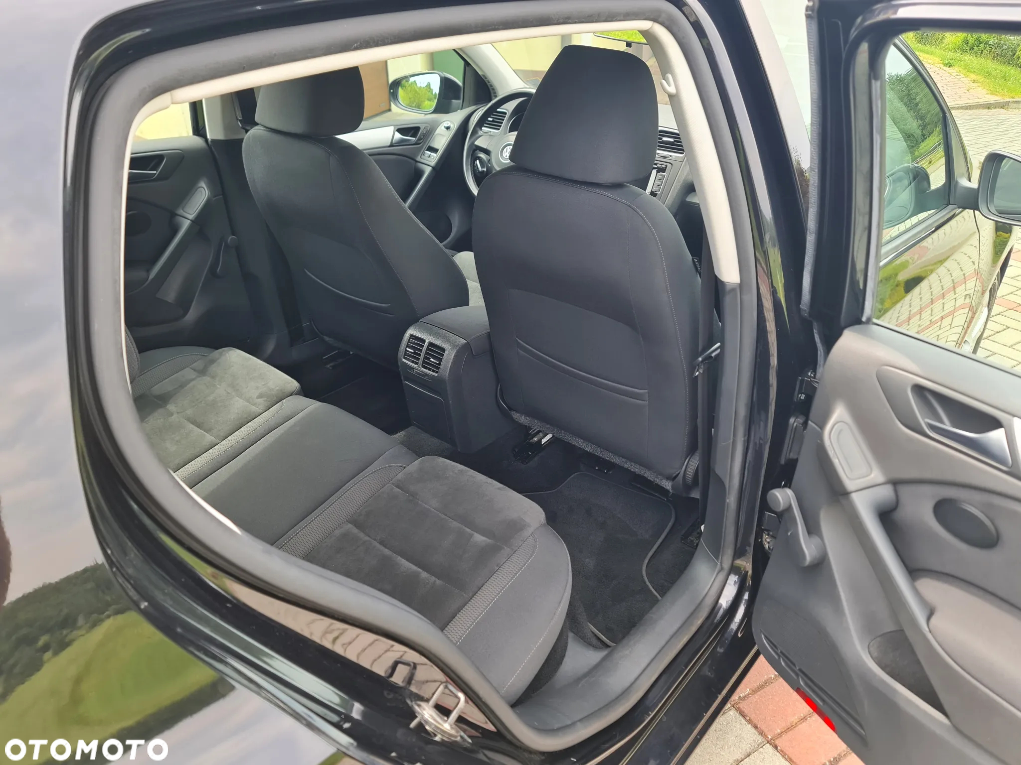 Volkswagen Golf 2.0 TDI DPF 4Motion Highline - 12