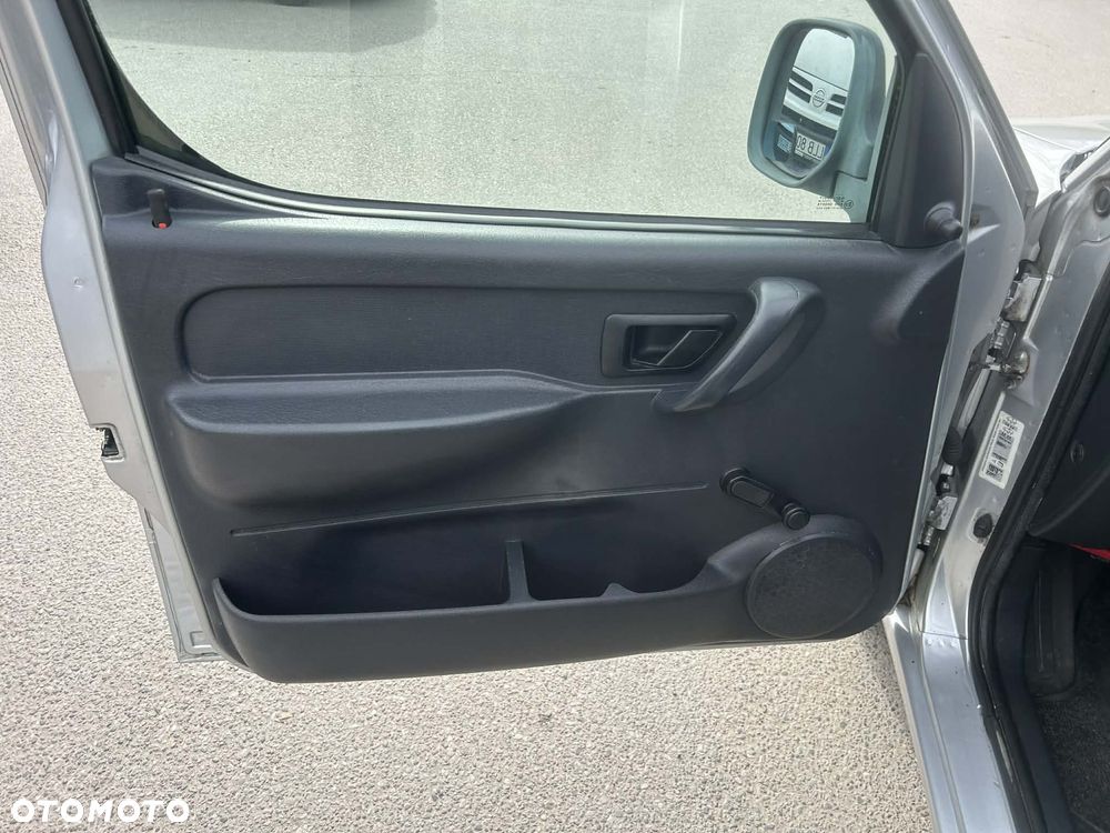 Citroën Berlingo 1.4i First - 26