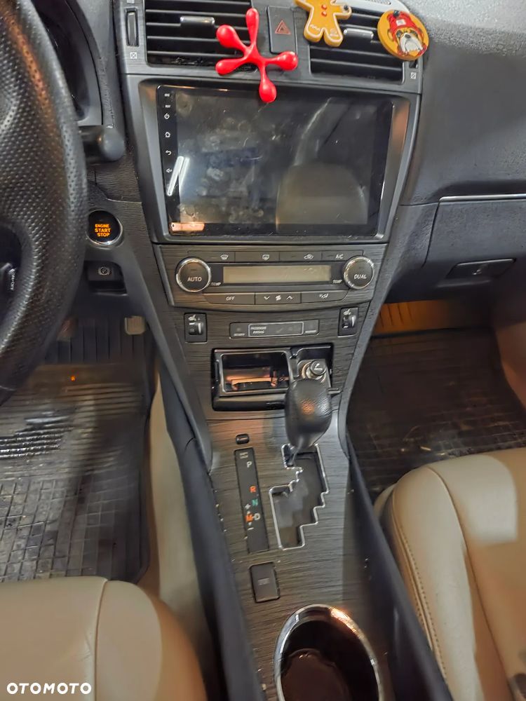 Toyota Avensis 2.0 Multidrive S Executive - 6