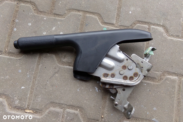 Dźwignia hamulca ręcznego Ford fiesta MK5