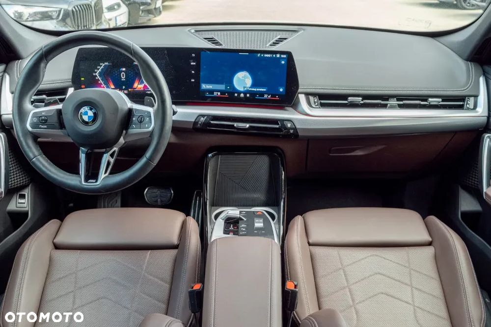BMW X1 sDrive20d mHEV - 16