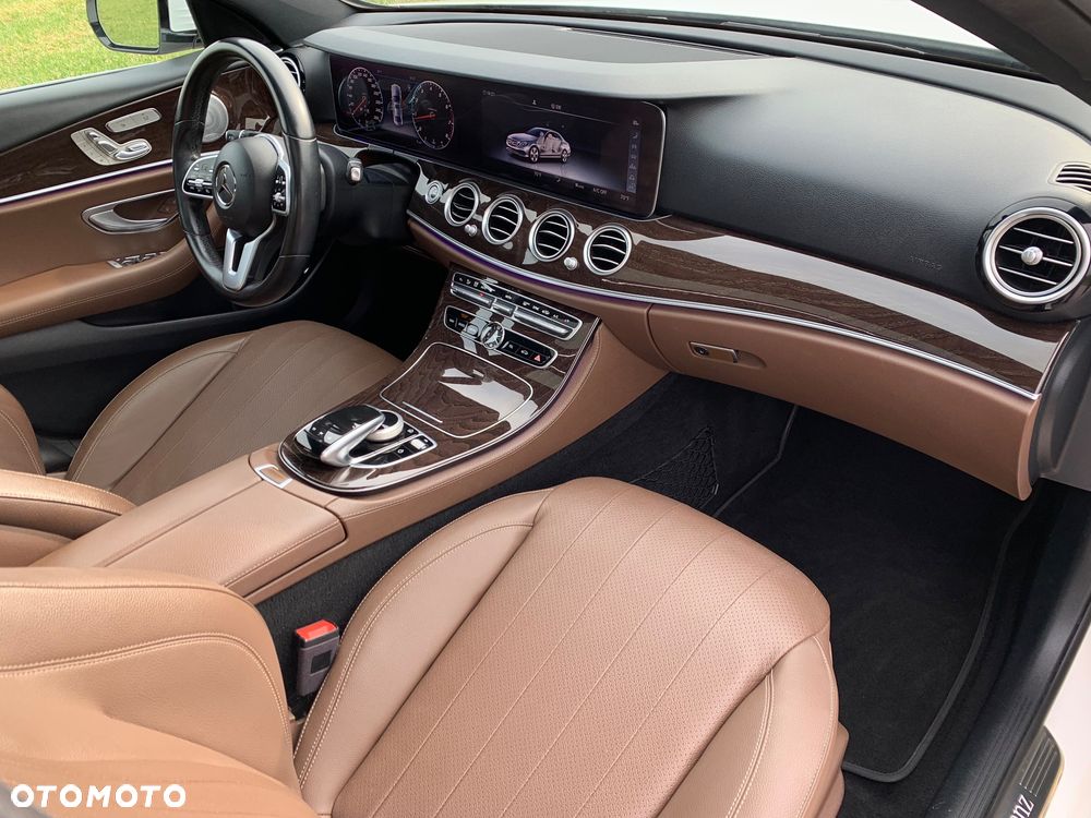Mercedes-Benz Klasa E 350 9G-TRONIC AMG Line - 15
