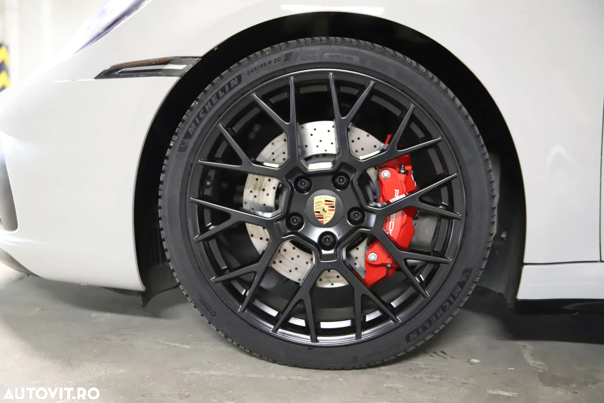 Porsche 992 - 31