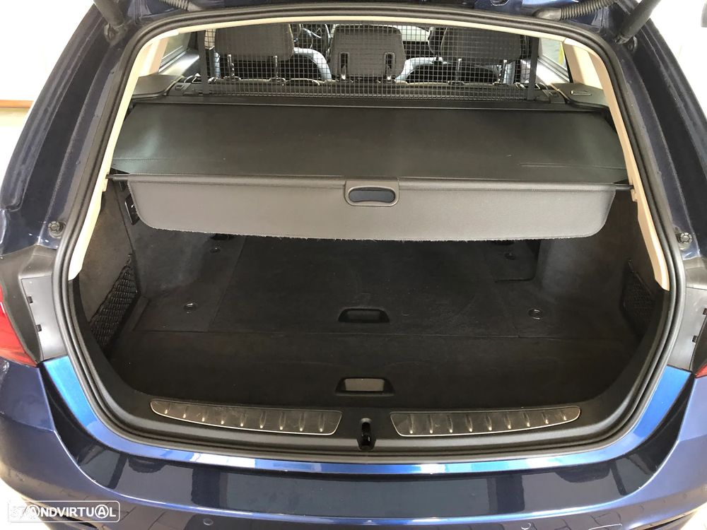 BMW 320 d EfficientDynamics Line Modern - 8