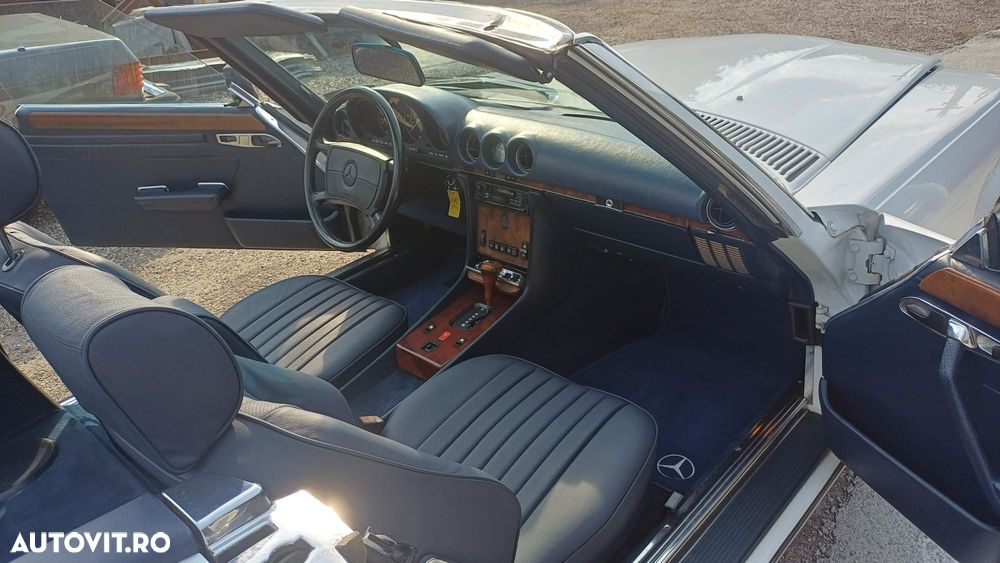 Mercedes-Benz SL - 12