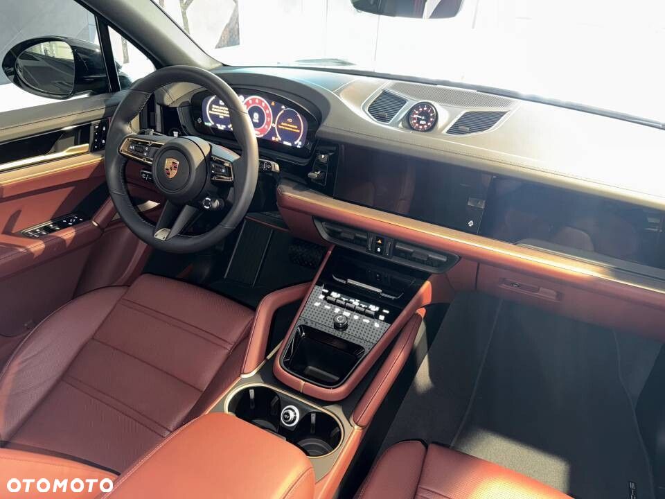 Porsche Cayenne - 10