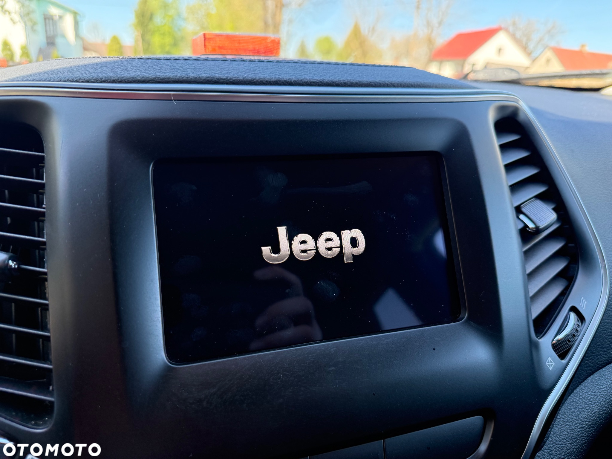Jeep Cherokee - 8