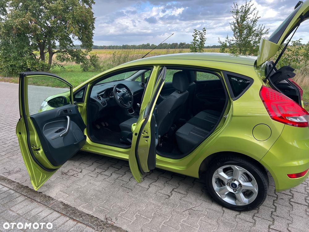 Ford Fiesta - 13