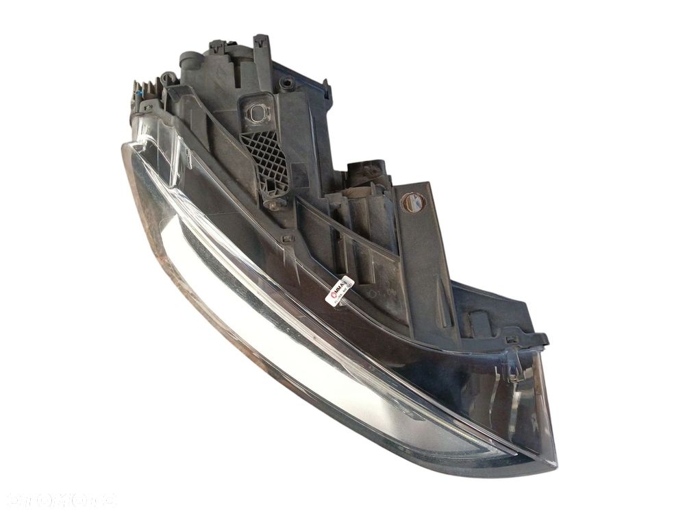 LAMPA PRAWY PRZÓD AUDI Q3 I 8U (2011-2014) 2.0 TDI 140KM 8U0941004L - 2