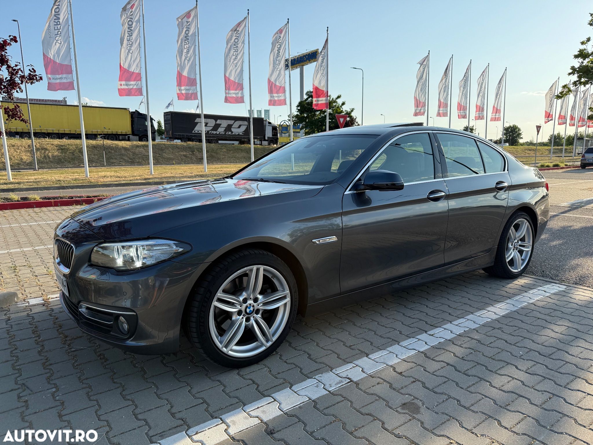 BMW Seria 5 520d AT - 1