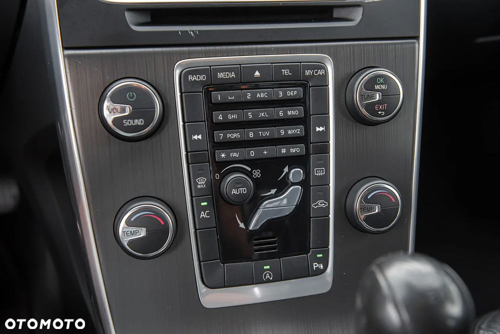 Volvo V60 T3 R-Design Summum - 22