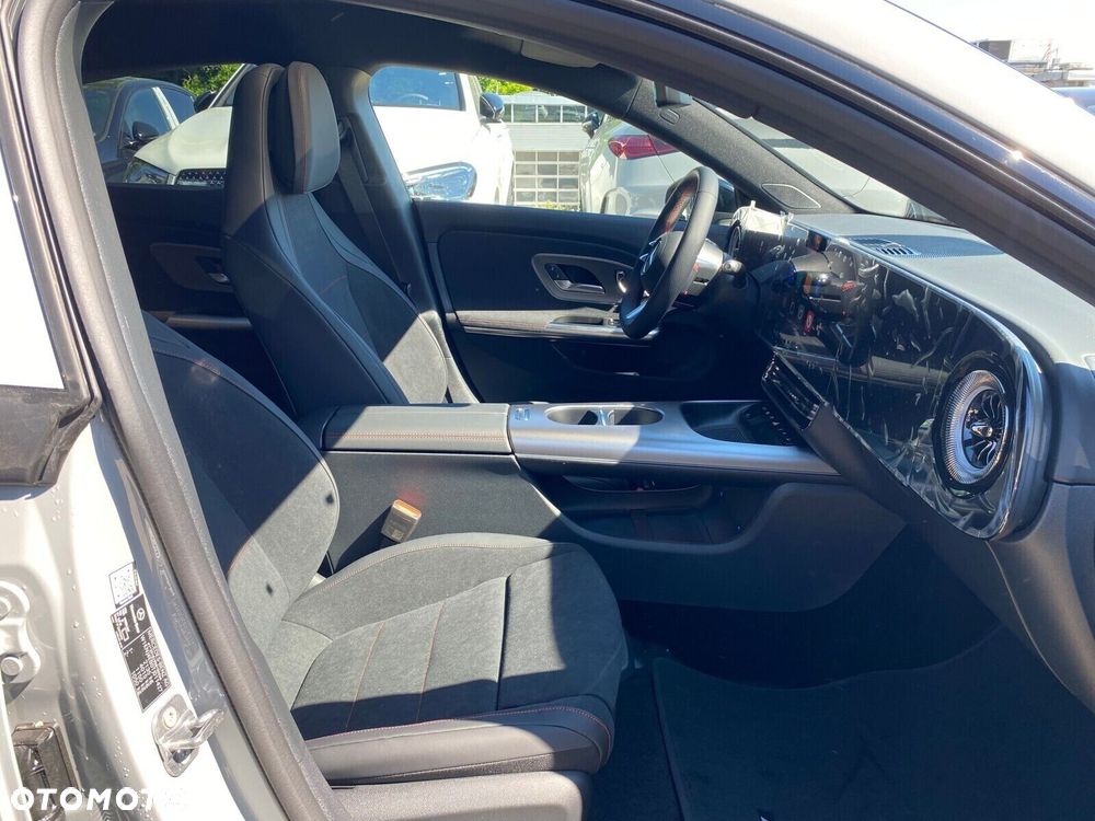 Mercedes-Benz CLA - 20