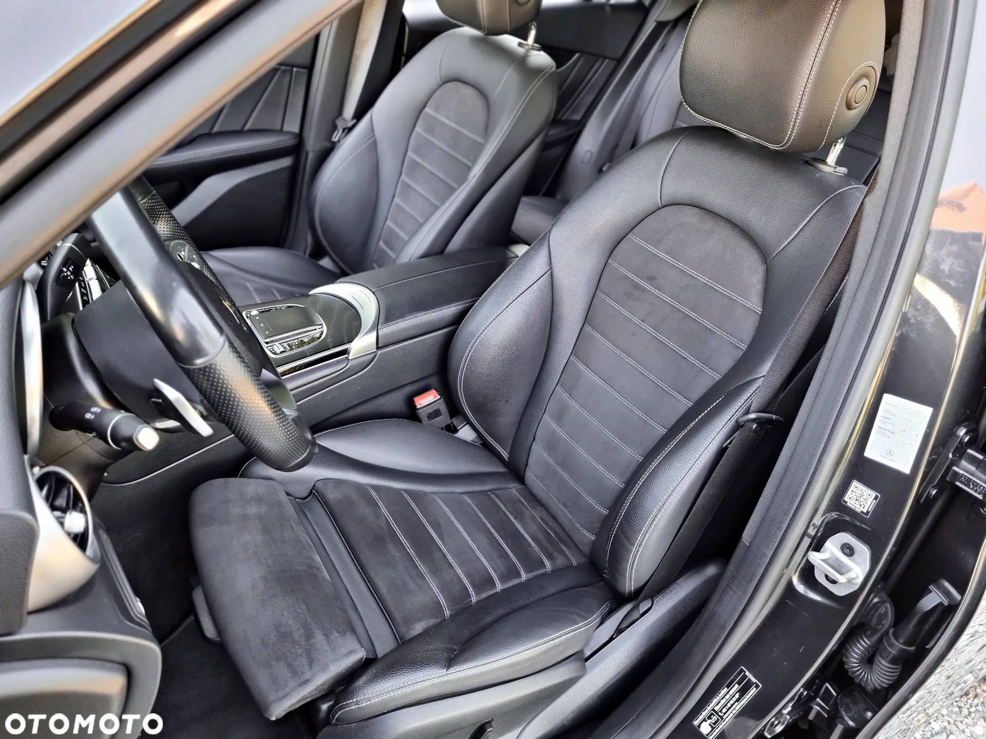 Mercedes-Benz GLC 220 d 4Matic 9G-TRONIC AMG Line Plus - 20