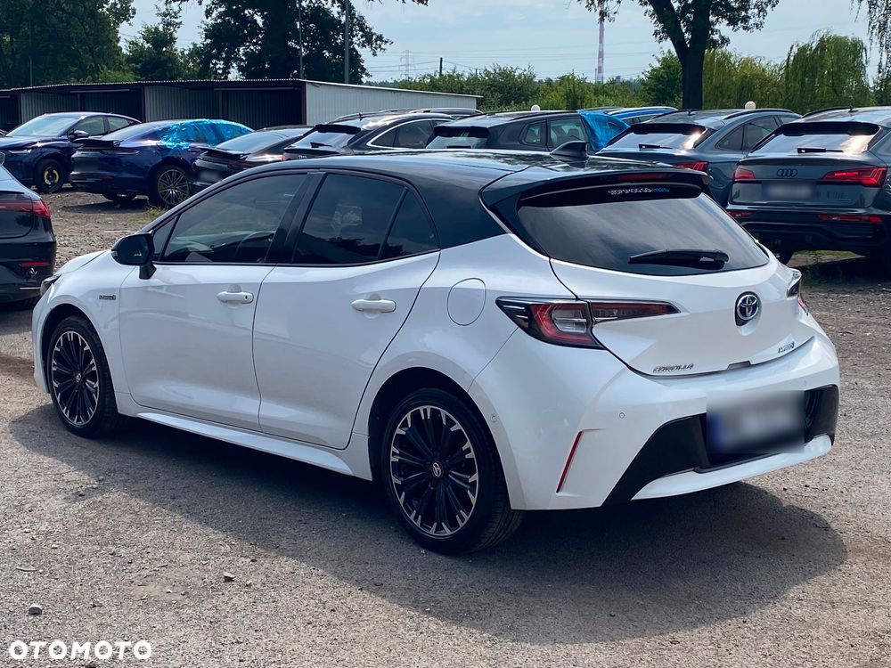 Toyota Corolla 1.8 Hybrid Club - 16
