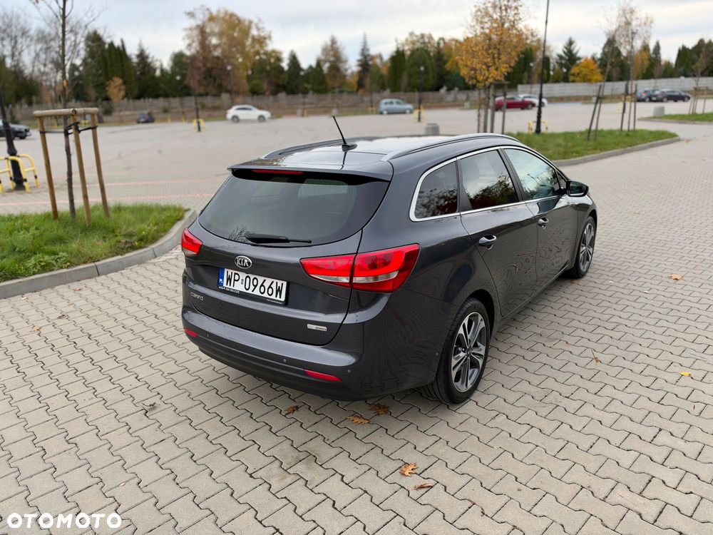 Kia Ceed 1.6 CRDi 136 ISG Platinum Edition - 8