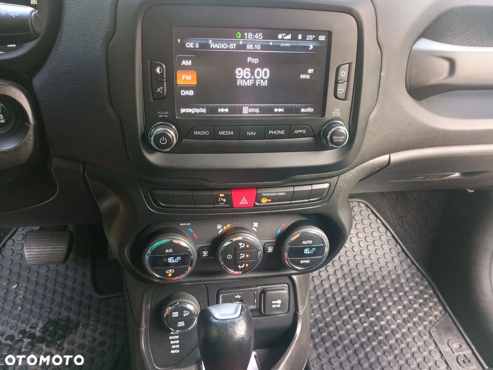 Jeep Renegade - 13