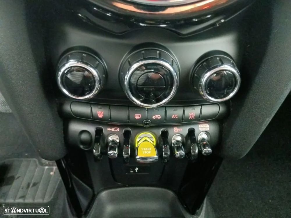 MINI 3 Portas Cooper E Classic - 8