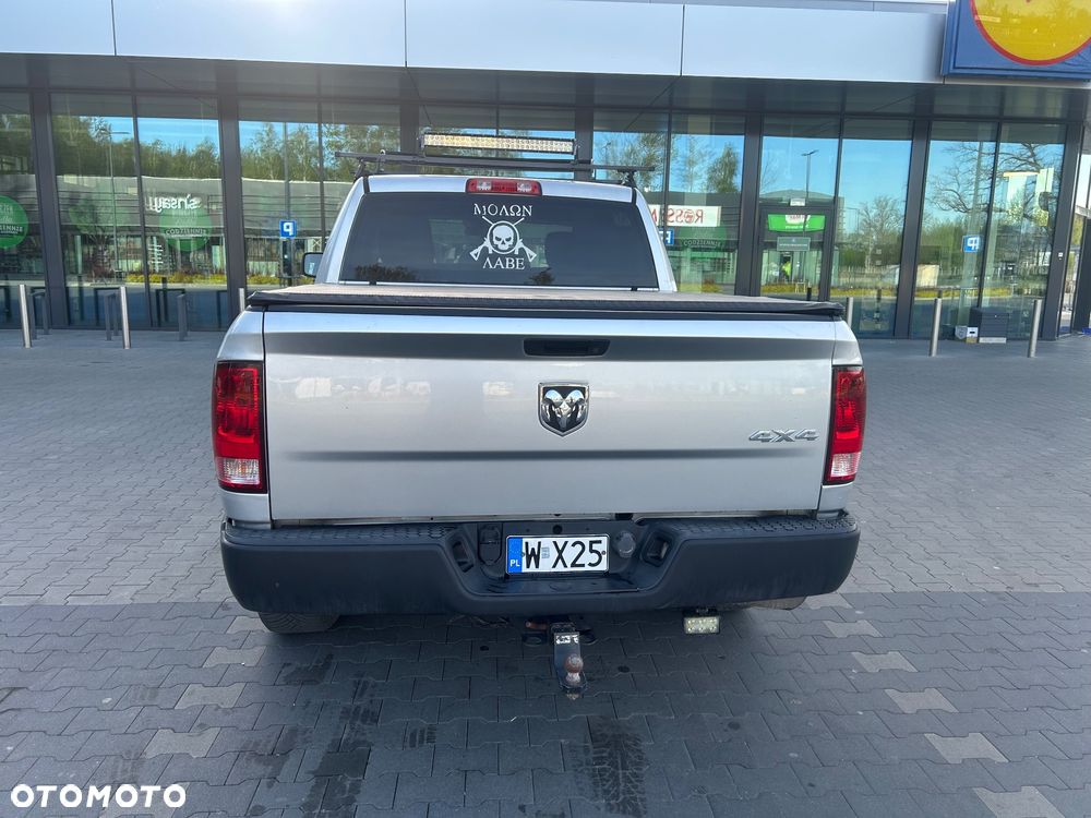 Dodge RAM - 8