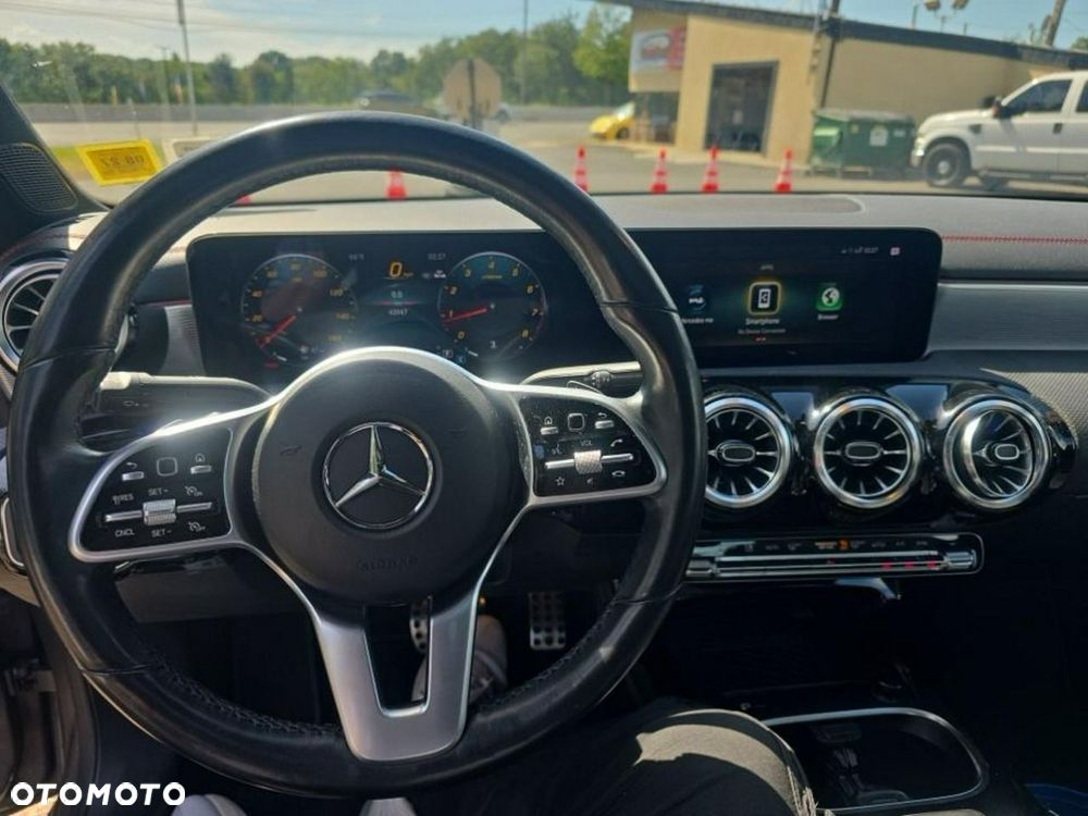 Mercedes-Benz CLA 250 4Matic 7G-DCT AMG Line - 8