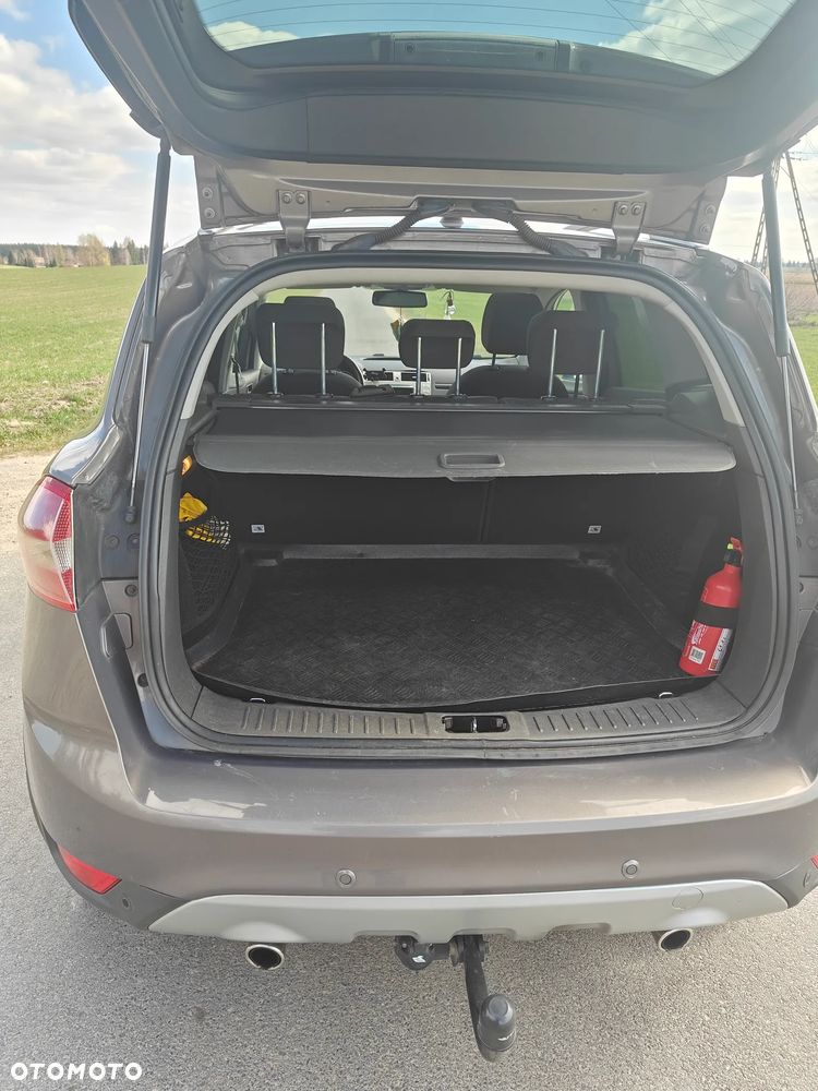 Ford Kuga 2.0 TDCi 4WD Titanium - 27