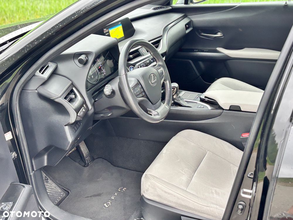 Lexus UX 250h Executive Line - 21