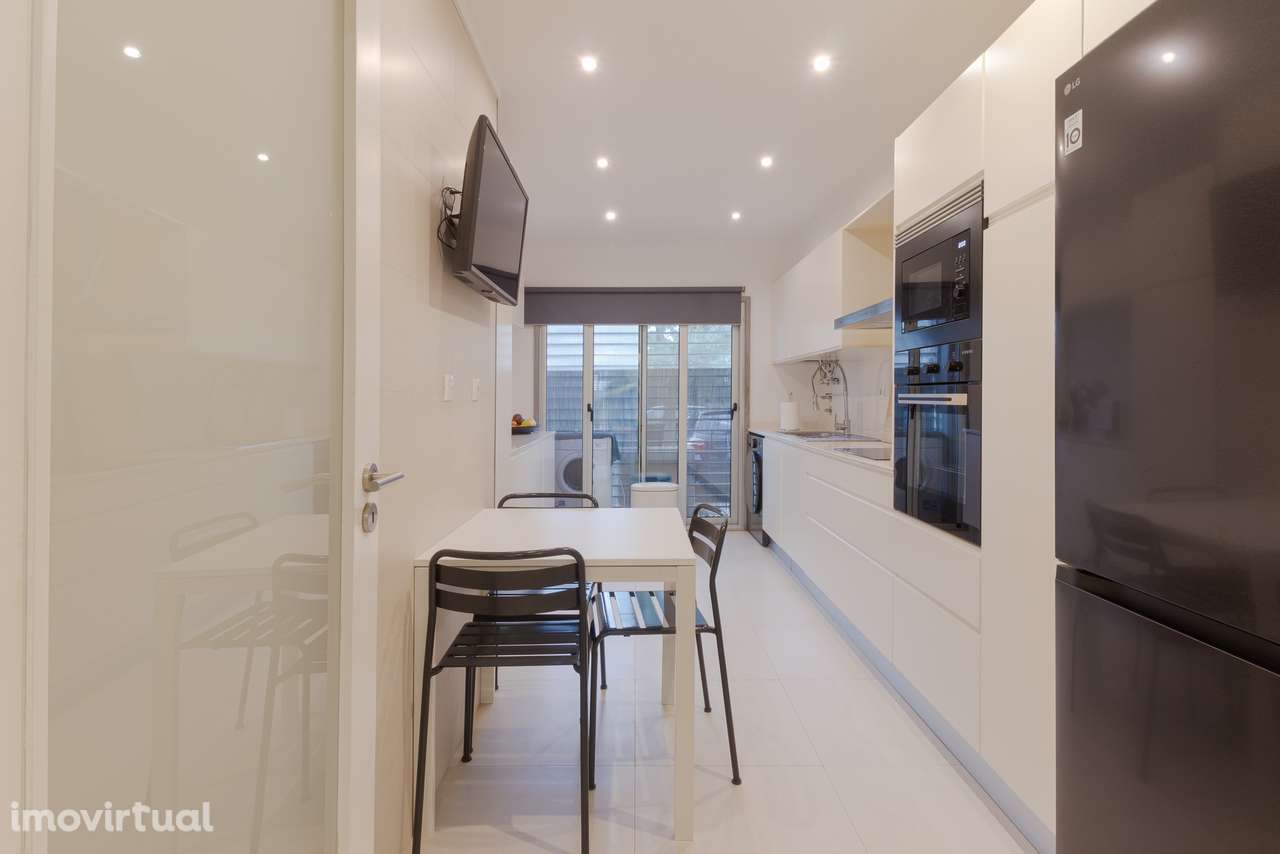 Apartamento T2 Venda em Santo António da Charneca,Barreiro - Grande imagem: 2/14