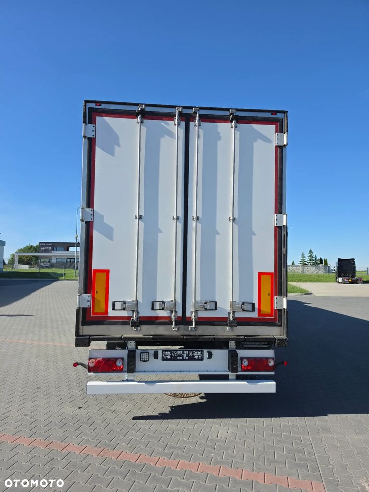 Schmitz Cargobull SKO 24/L - 6
