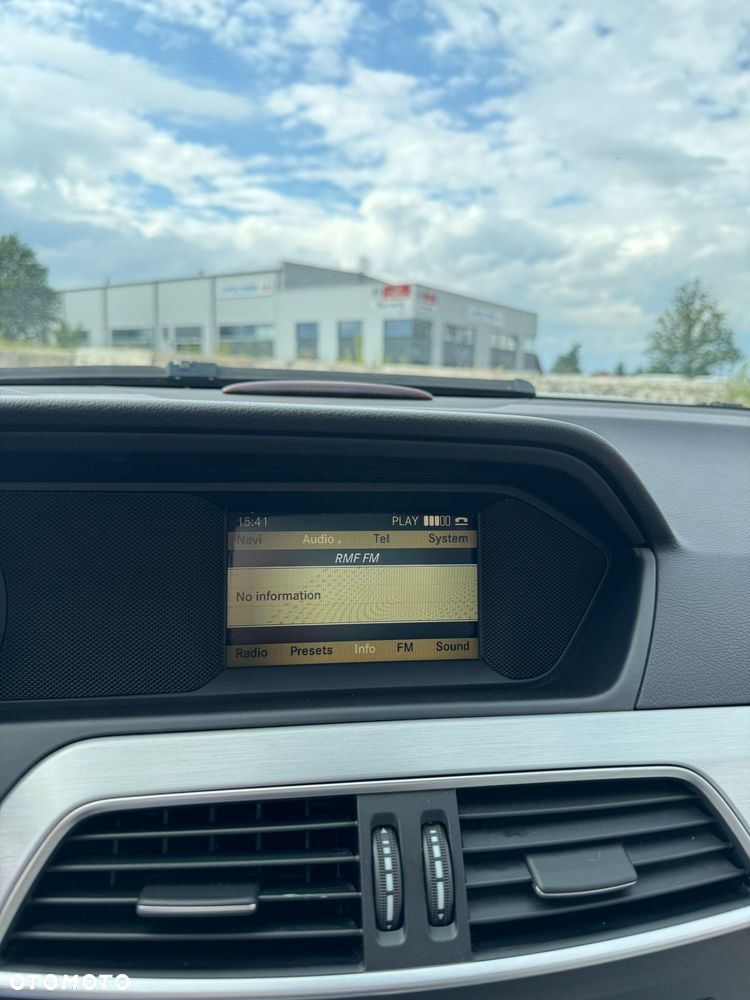 Mercedes-Benz Klasa C 250 7G-TRONIC Avantgarde Edition - 18