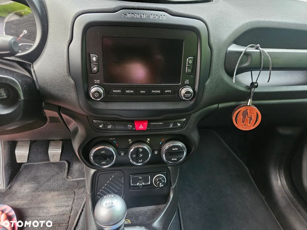 Jeep Renegade 1.4 MultiAir Limited - 38