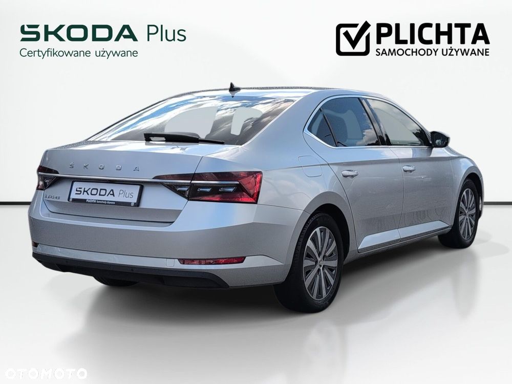 Skoda Superb 2.0 TDI SCR Style - 6