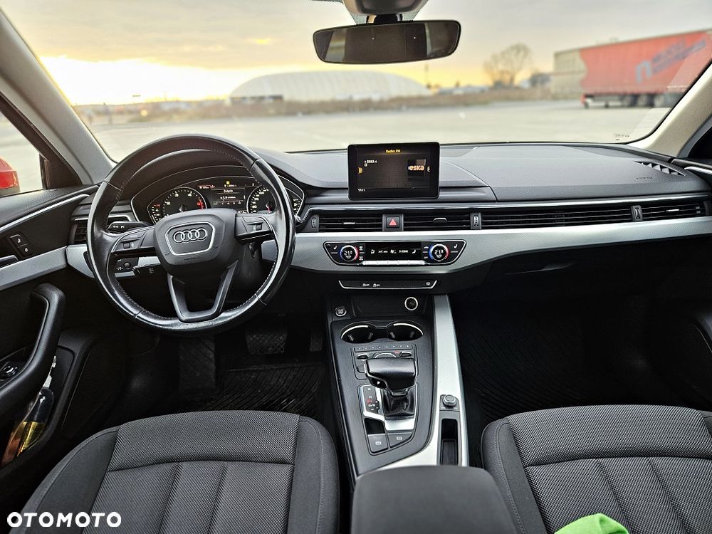 Audi A4 Avant 2.0 TDI ultra S tronic - 11