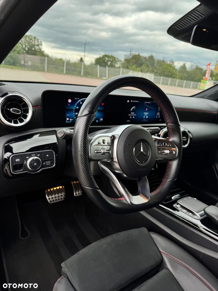 Mercedes-Benz Klasa A 200 AMG Line 7G-DCT - 27