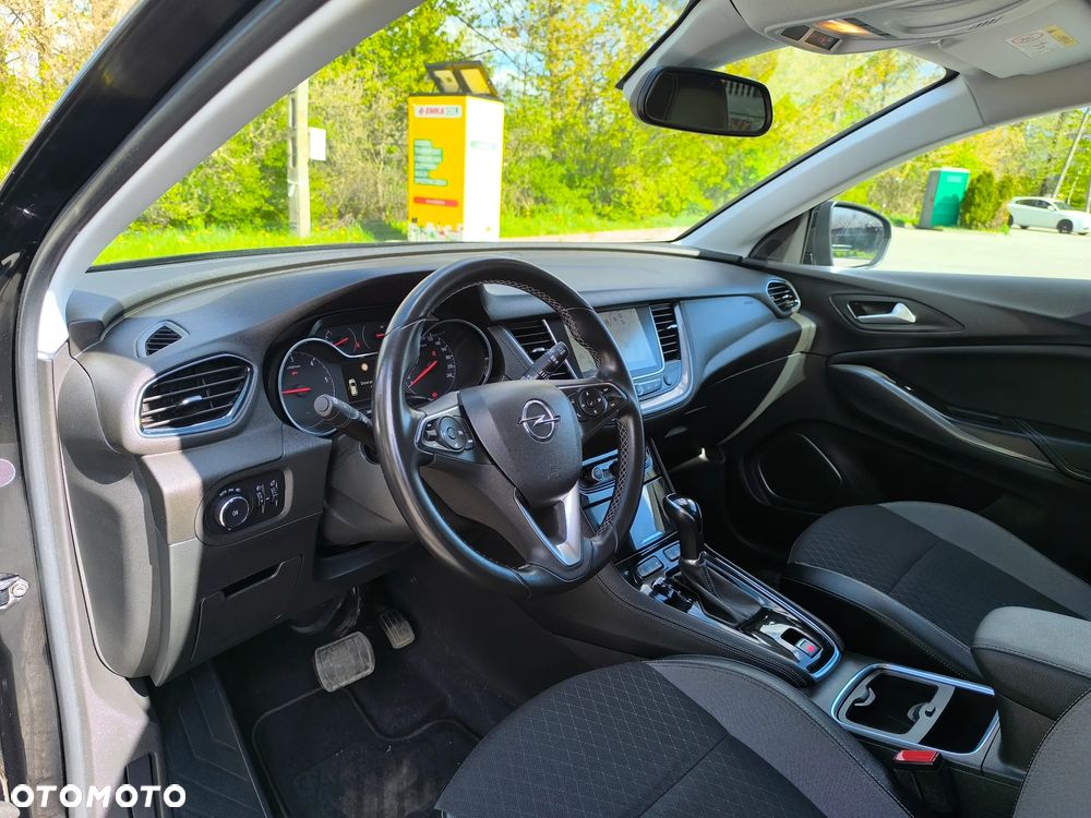 Opel Grandland X - 12