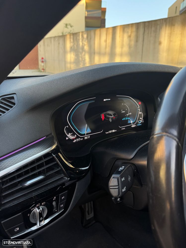 BMW 530 e Pack Desportivo M - 10