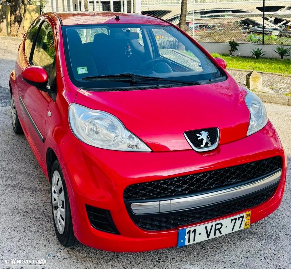 Peugeot 107 1.0 Trendy - 1
