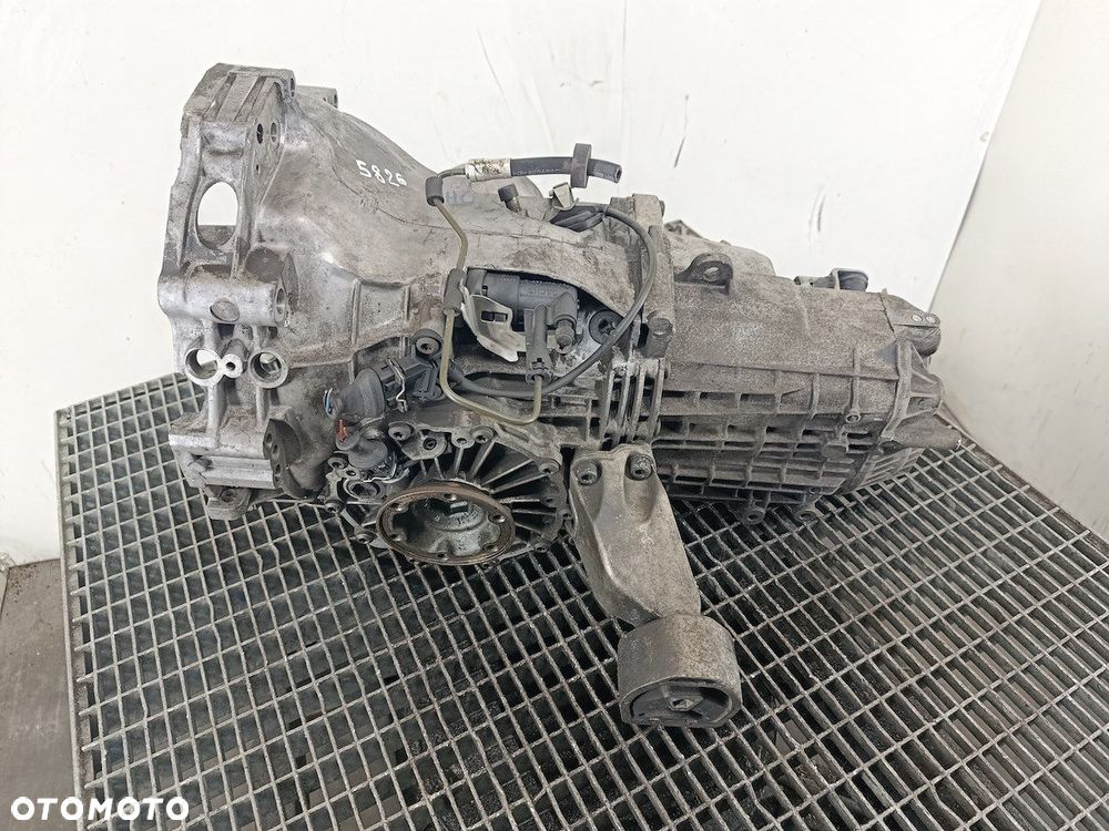 SKRZYNIA BIEGÓW MANUALNA 5 VW PASSAT B5 DHZ 1.8 20V - 6