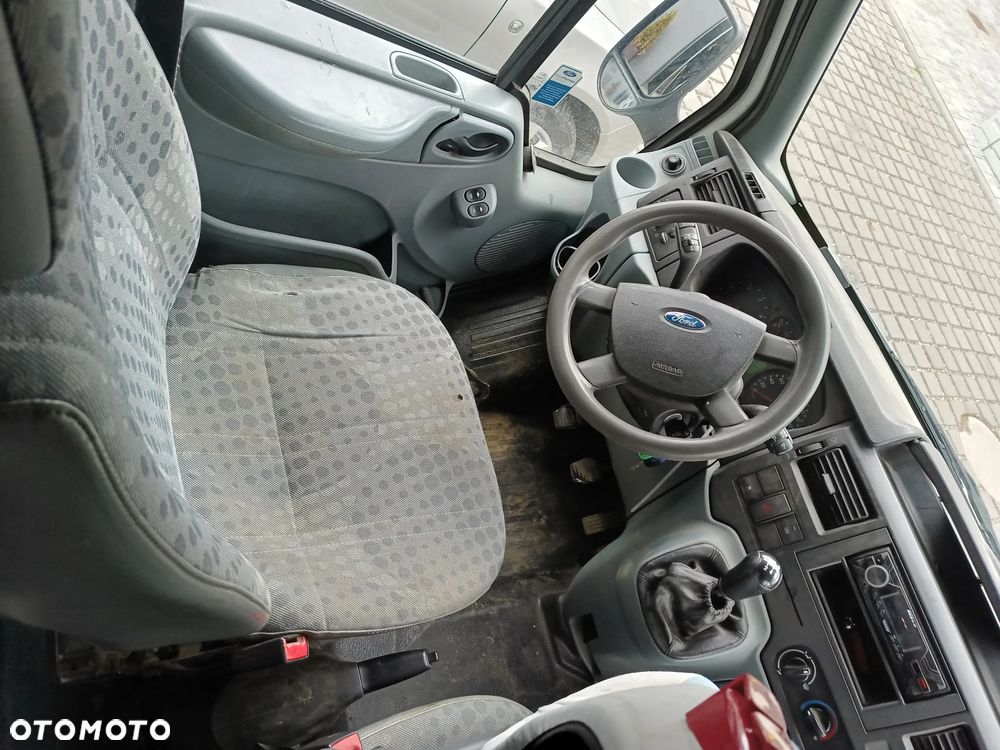 Ford Transit - 10