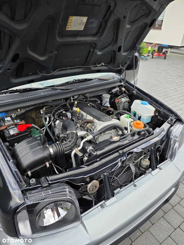 Suzuki Jimny 1.3 - 22