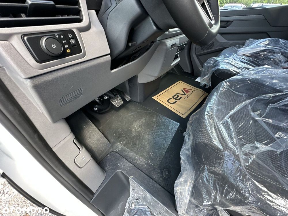 Volkswagen Transporter - 21