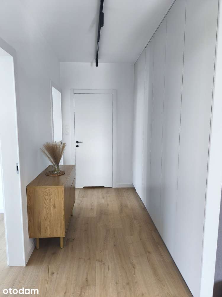 Apartament  Aleja Polski Walczącej 2, 60m2,  3 pokoje z Loggią