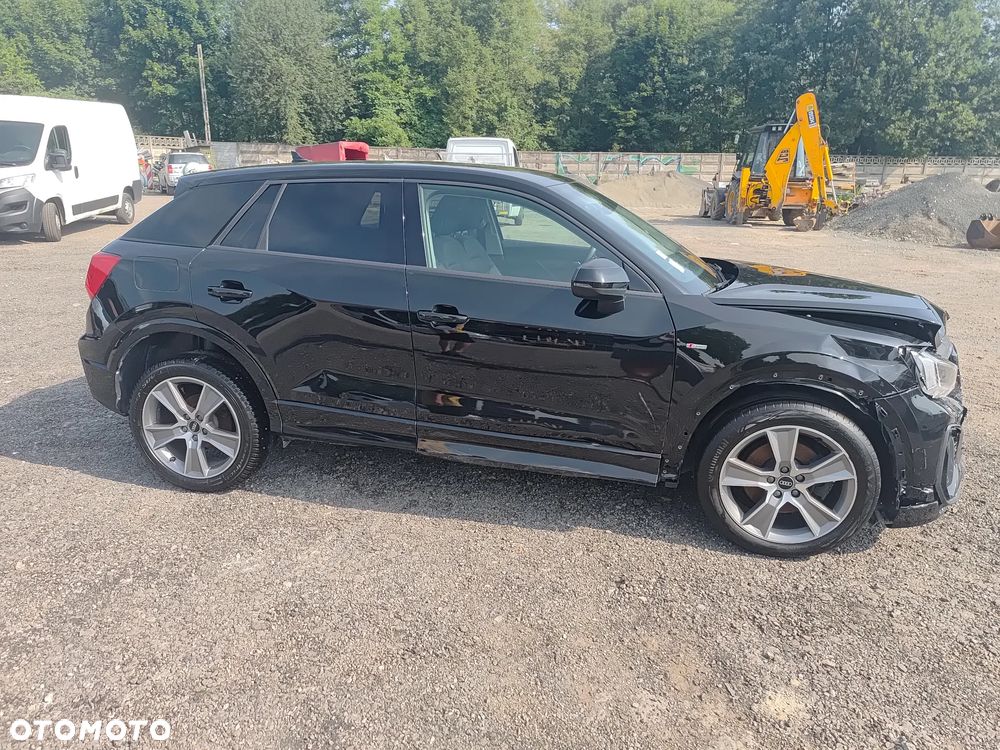 Audi Q2 35 TDI S tronic sport - 12
