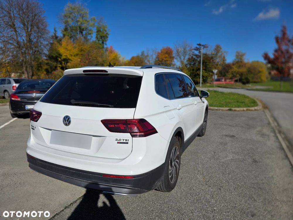 Volkswagen Tiguan Allspace - 12