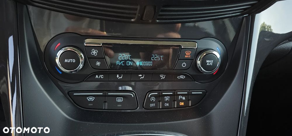 Ford Kuga 1.6 EcoBoost 2x4 Titanium - 15