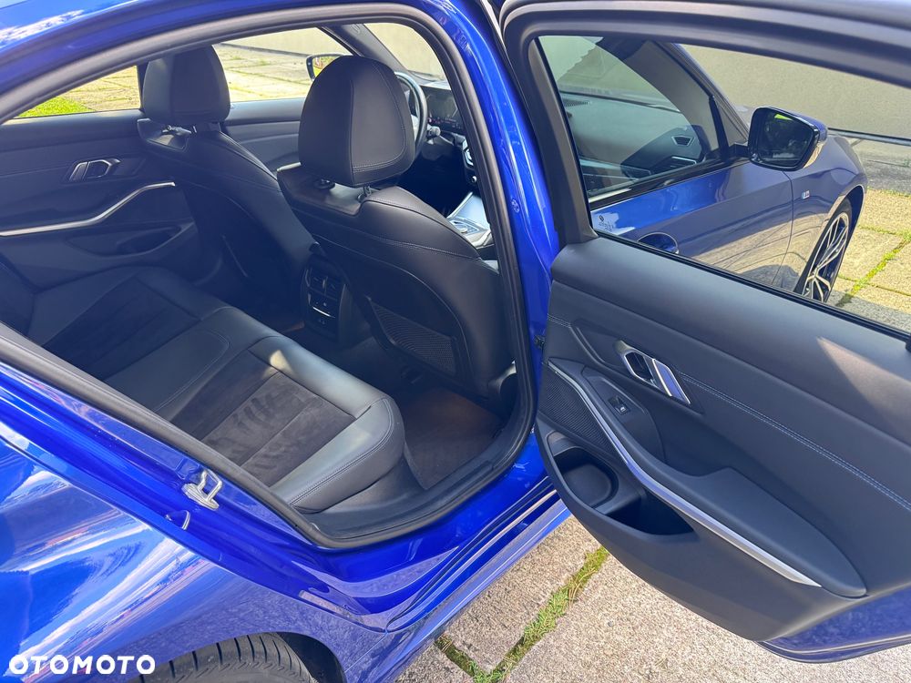 BMW Seria 3 320d xDrive MHEV M Sport sport - 20