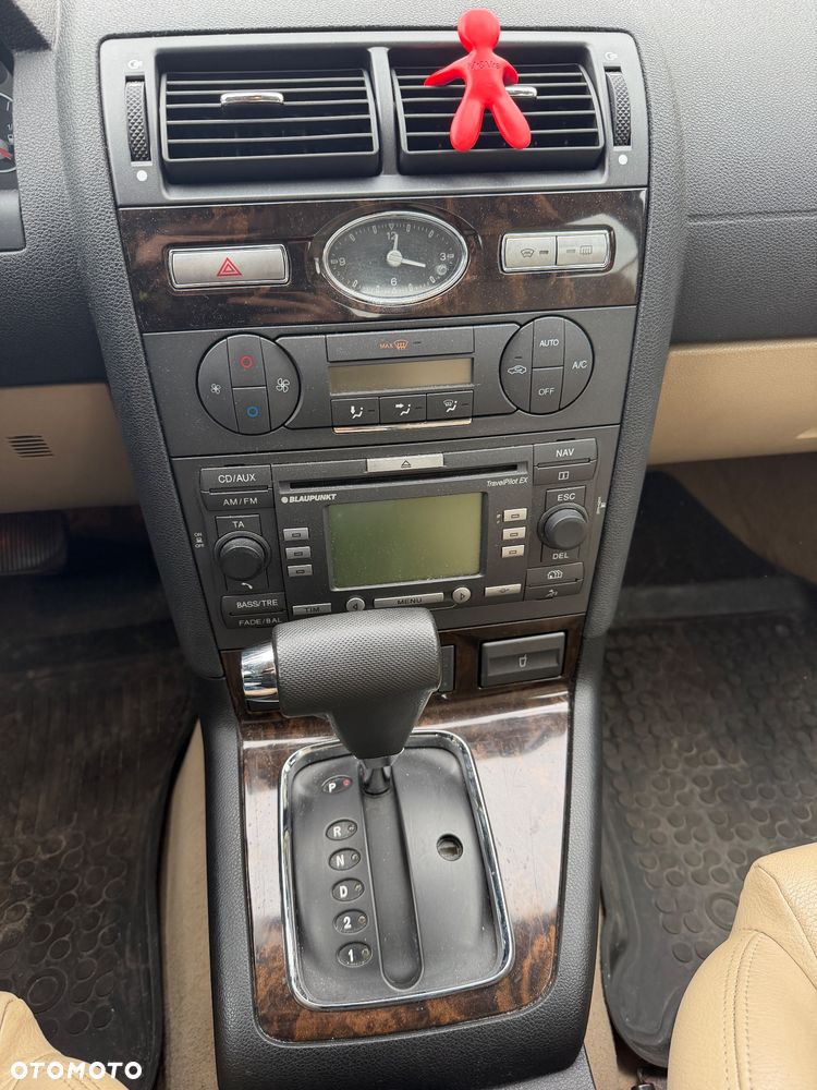 Ford Mondeo - 19