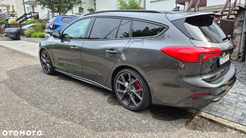 Ford Focus 2.0 EcoBlue ST - 29