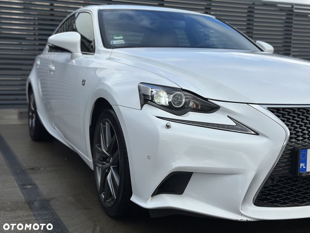 Lexus IS 250 F Sport - 15