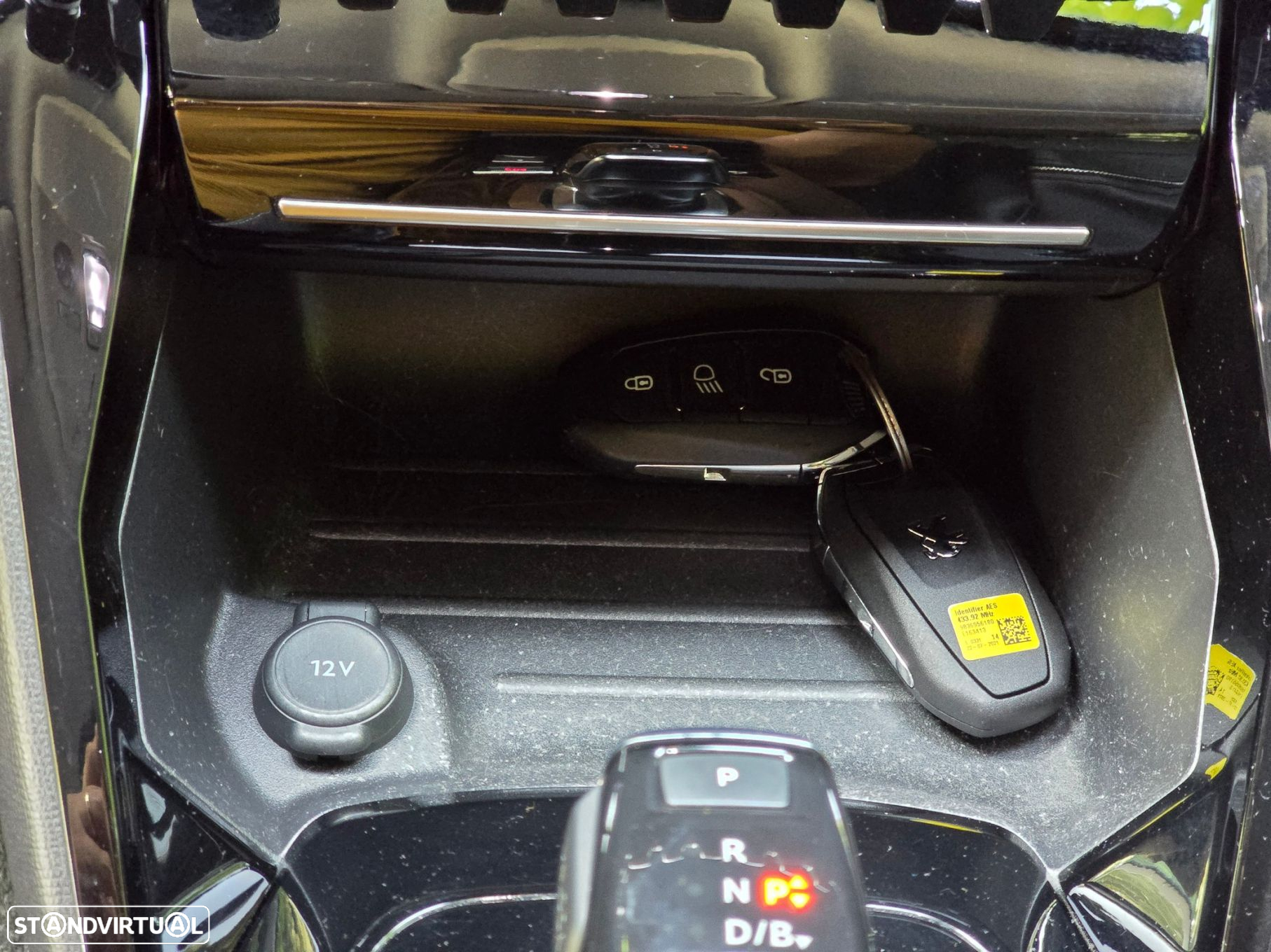 Peugeot e-2008 50 kWh Allure - 17