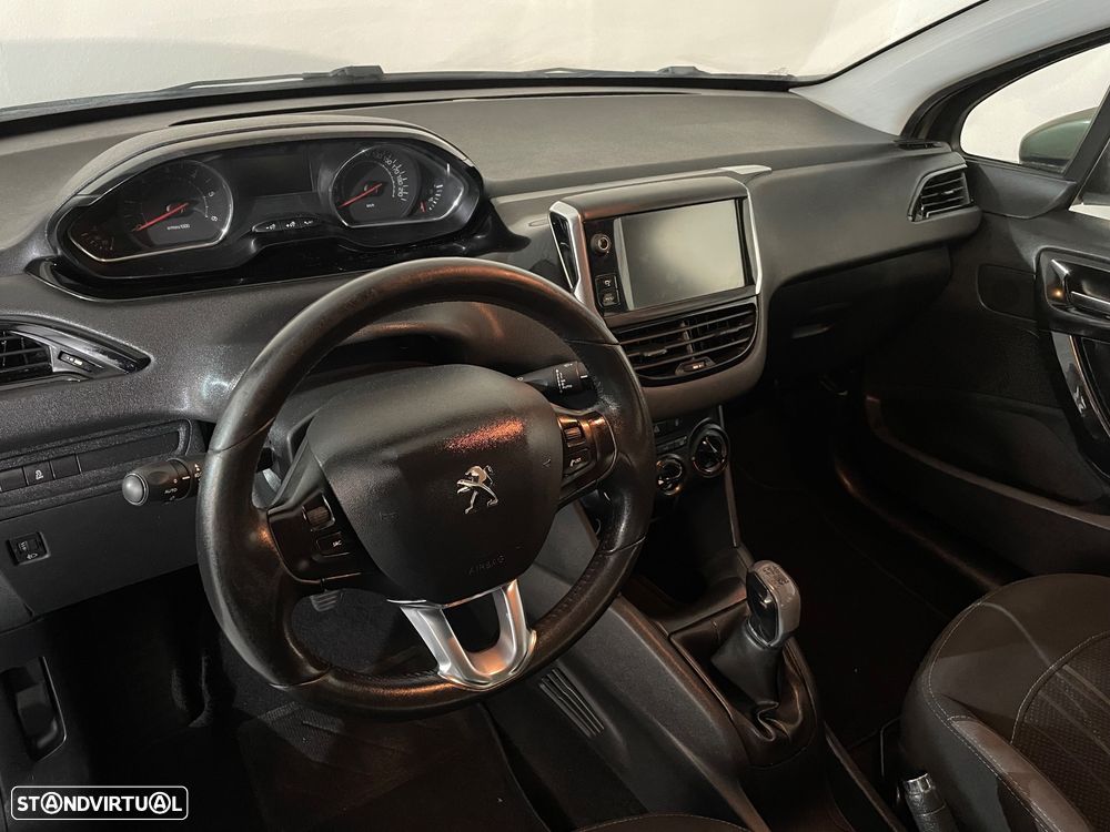 Peugeot 208 1.4 HDi - 8