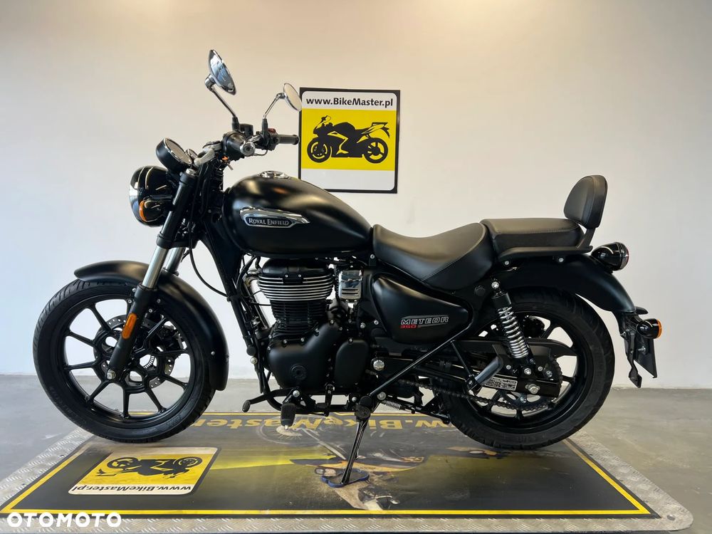 Royal Enfield Meteor - 2